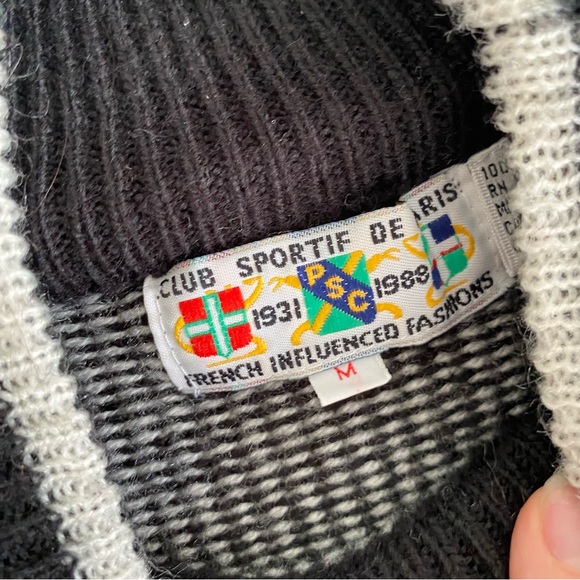 Ski Sweater - Picture 4 of 5